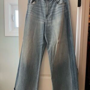 American Eagle Super High-Rise Baggy Wide Leg Jean